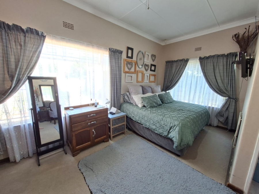 5 Bedroom Property for Sale in Noordhoek Free State